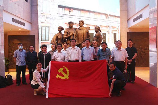 “心梗”盯上年轻人!千万留意心脏“罢工”信号